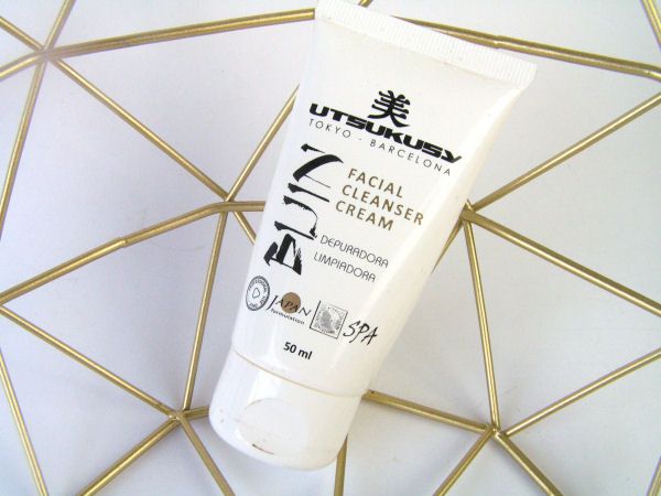 Winactie! | Utsukusy | Bijin Facial Cleanser Cream (GESLOTEN)