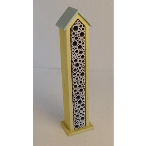 Baltimore Sculptors Bee Box#4-Leigh Maddox Baltimore Sculptors Bee Box#4-Leigh Maddox