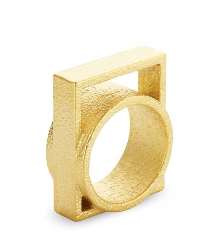 Ola Ring met groot vierkant goud