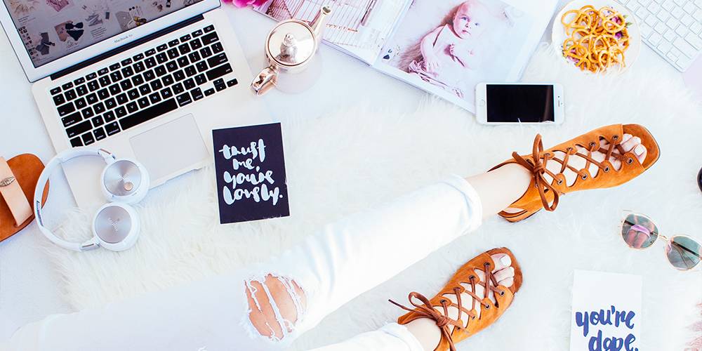 Waarom iedere vrouw gek is op online shoppen