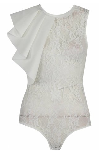 Vera Lucy WHITE - 'KARRI' RUFFLE KANTEN BODYSUIT Vera Lucy WHITE - 'KARRI' RUFFLE KANTEN BODYSUIT
