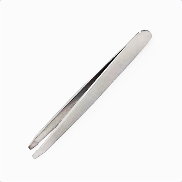 Marie-José & Co Angled Tweezers