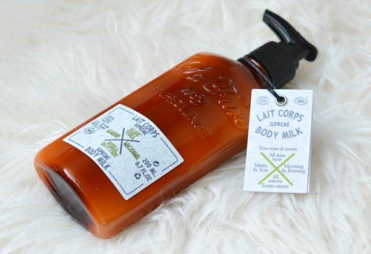 Review La Fare 1789 body milk