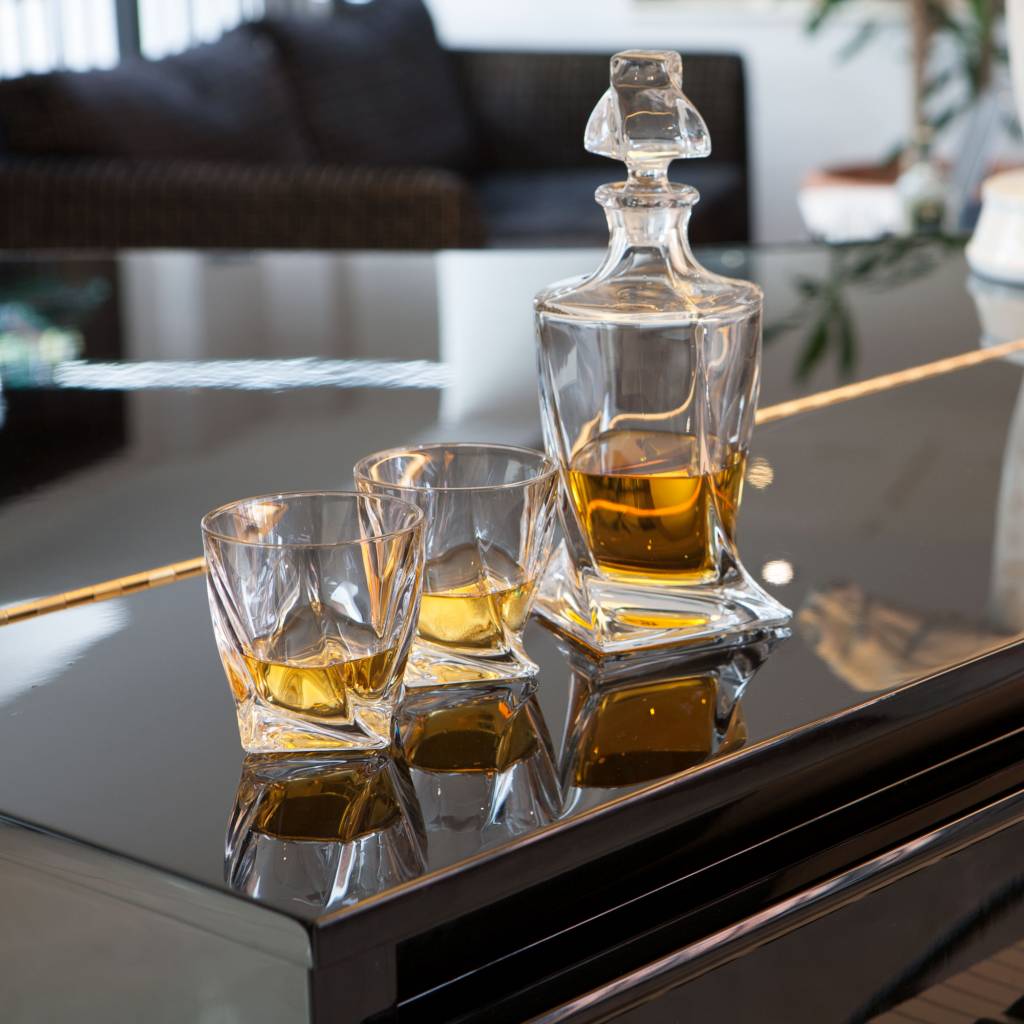 What is the difference between whiskey and whisky?