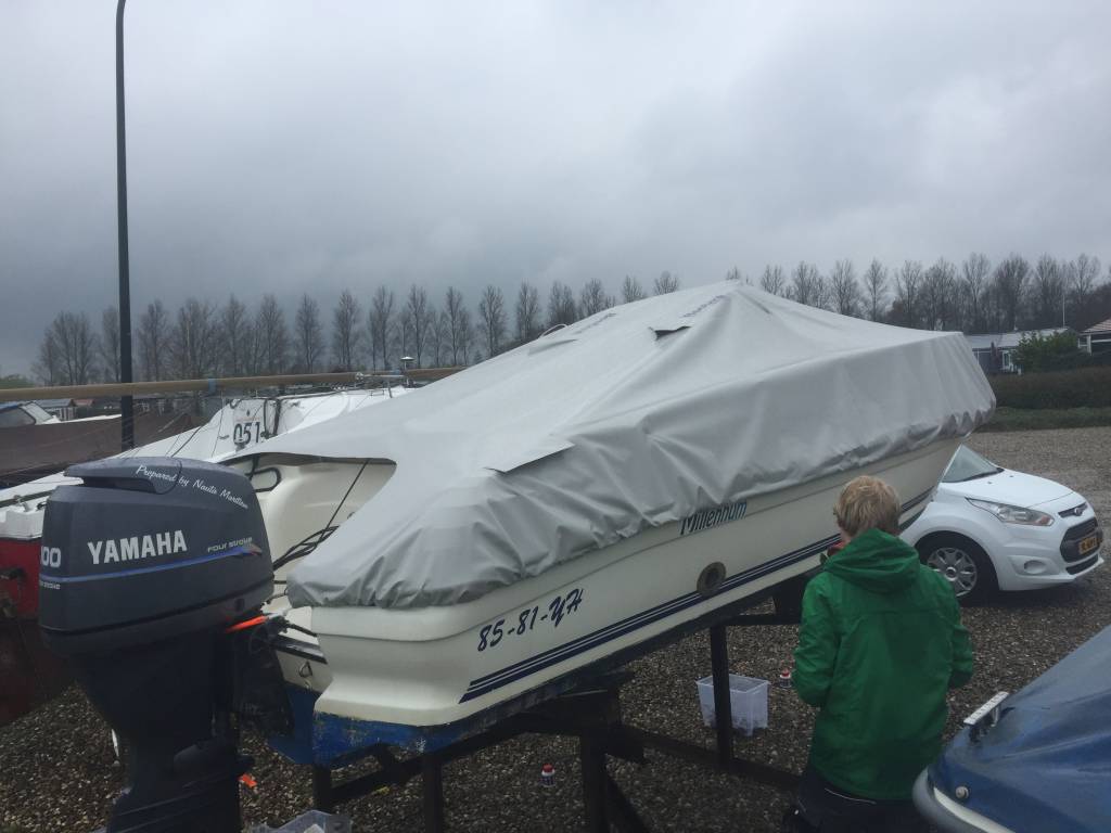 Af-dekzeil Bayliner Cuddy 842