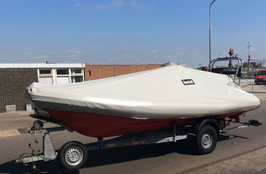 Gemak in het water, op de trailer en in de stalling!