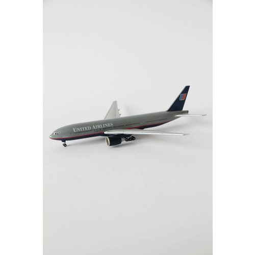 Herpa 1:400 United B777-200 Herpa 1:400 United B777-200