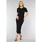 Schwarzes, tailliertes Kleid aus Rippstoff
